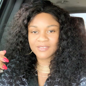 Meet your Posher, Vicki